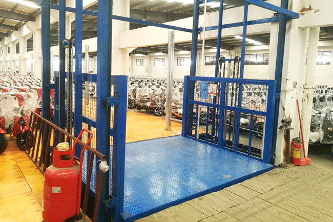 地下車庫液壓升降機應用設計